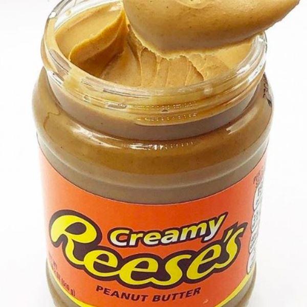 Reese's Creamy Peanut Butter Spread (18oz) Simple Showcase 