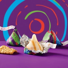 Hershey's Kisses Cinnamon Toast Crunch Flavored Candy Share Pack (9oz) Simple Hershey's 