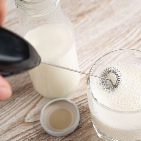 ProKitchen Frothie | Handheld Milk Frother Simple Showcase 