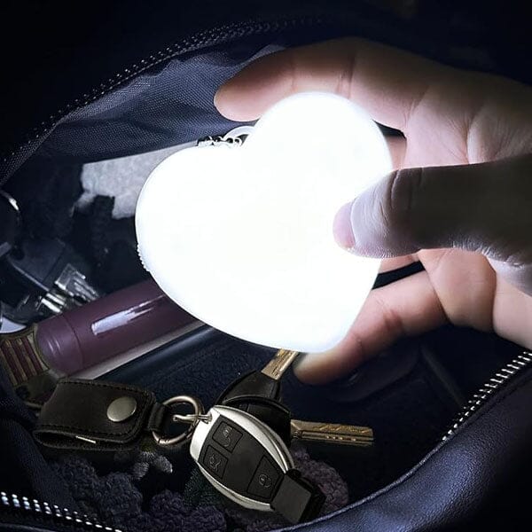 Heart-Shaped Automatic LED Purse Light Keychain Simple Exclusive 