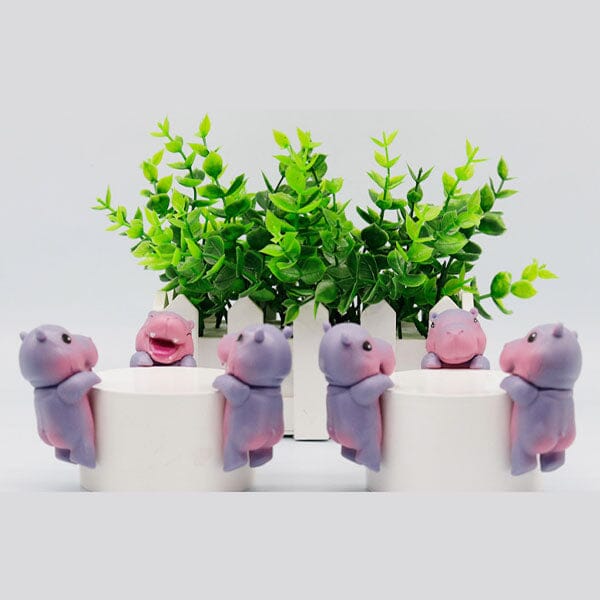Hippo Huggers: The Phone Hugging Animals Collectable Figurine Blind Bag (1pc) Simple Exclusive 