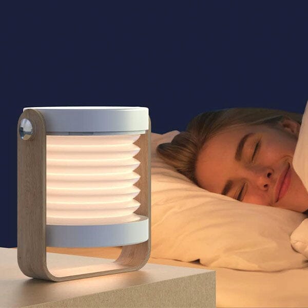 OrbitOwl: The 4-in-1 Collapsable Handheld Lantern Foldable Table Lamp Simple Showcase 