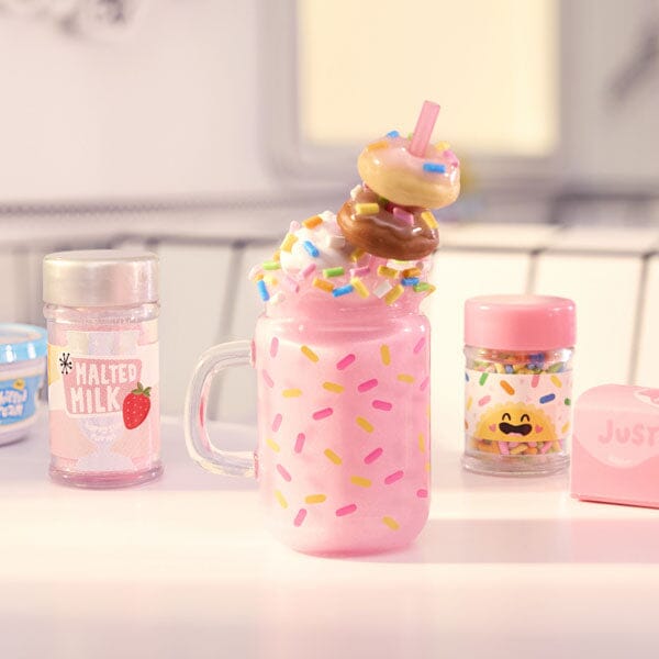 MGA's Miniverse™ - Make It Mini Diner: Series 4 Wave A 2025 Mystery Capsule Simple MGA Miniverse 