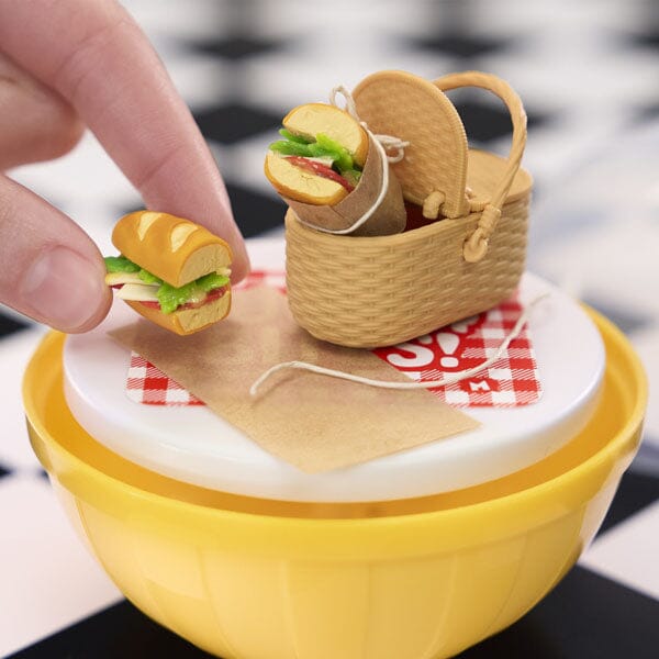 MGA's Miniverse™ - Make It Mini Diner: Series 4 Wave A 2025 Mystery Capsule Simple MGA Miniverse 