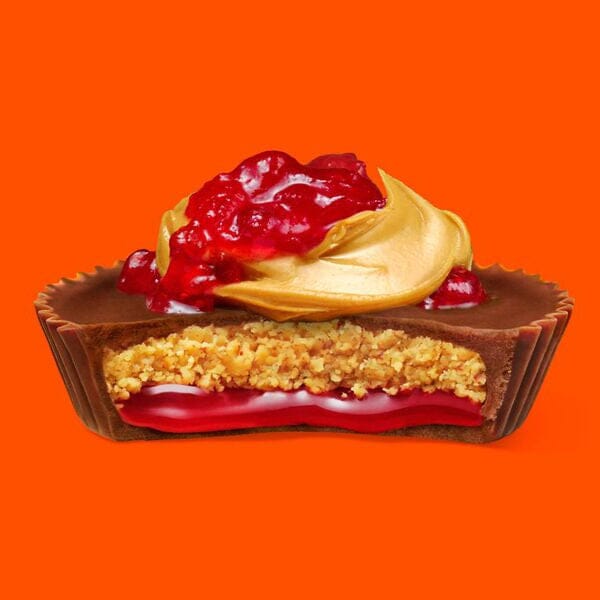 REESE'S Big Cup PB&J Strawberry Milk Chocolate Peanut Butter Cup (1.4oz) Simple REESE'S 