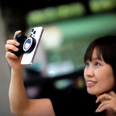 GearWaves 3-in-1 Magnetic Phone Grip & Mini Ring Light (Includes Remote) Simple Exclusive 