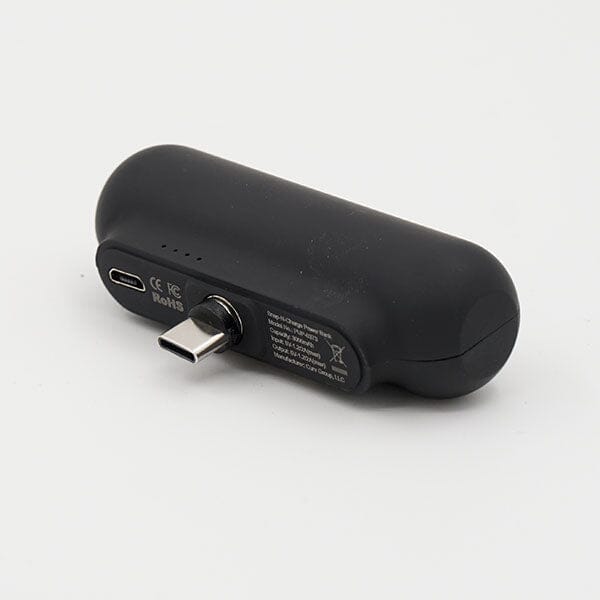 GearWaves: Mini Magnetic 3-in-1 Portable Device Charger Power Bank Simple Showcase 