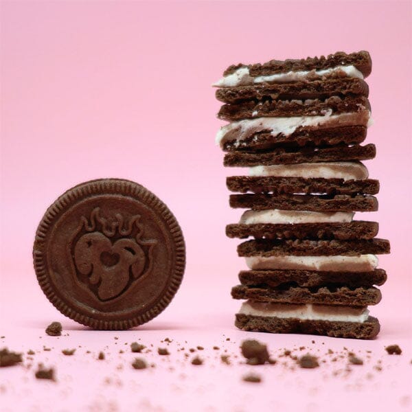 OREO x Selena Gomez Chocolate Sandwich Cookies w/ Cinnamon Creme Filling (303g) Limited Edition Simple OREO 