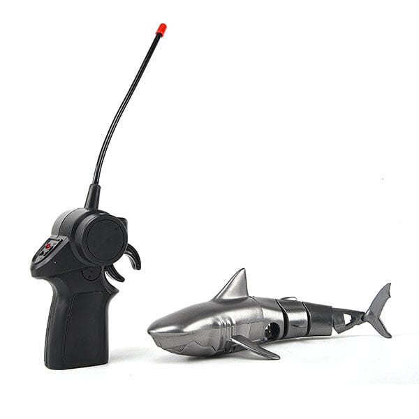 AquaThriller Submersible RC Animatronic Swimming Shark Water Toy (Includes Spare Battery) Preorder Showcase 