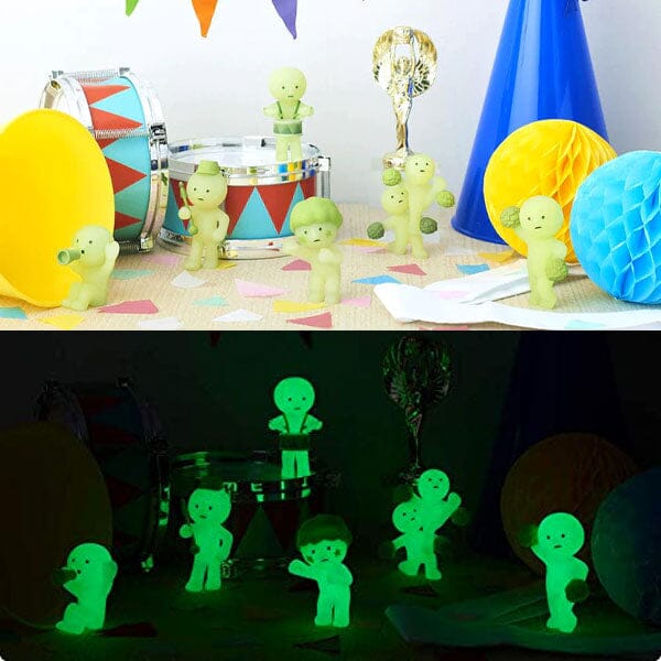 Smiski Collectable Mini Glow-In-The-Dark Figurines | Cheer Series Blind Box Simple Showcase 