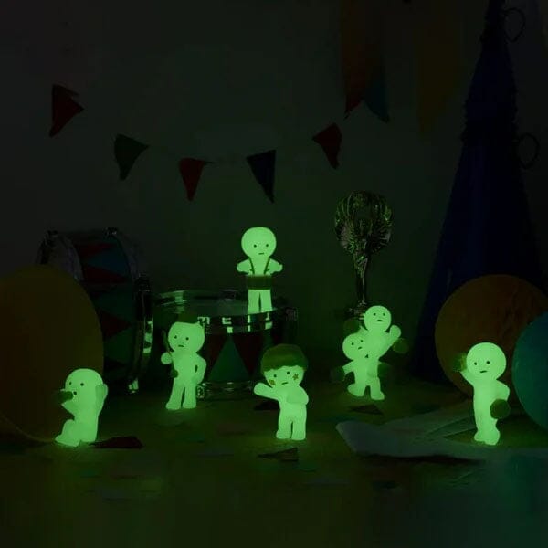 Smiski Cheer Series Collectible Glow in the Dark Figurine Blind Box (1pc) Simple Smiski 